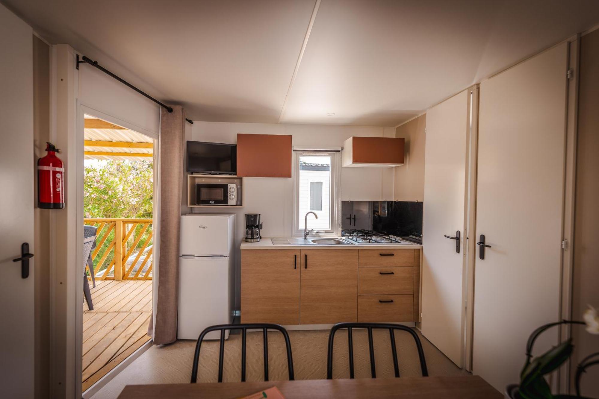 Camping Le Roucan West Виас Экстерьер фото