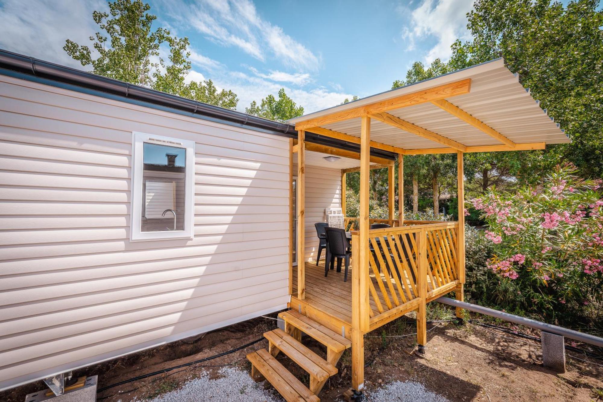 Camping Le Roucan West Виас Экстерьер фото
