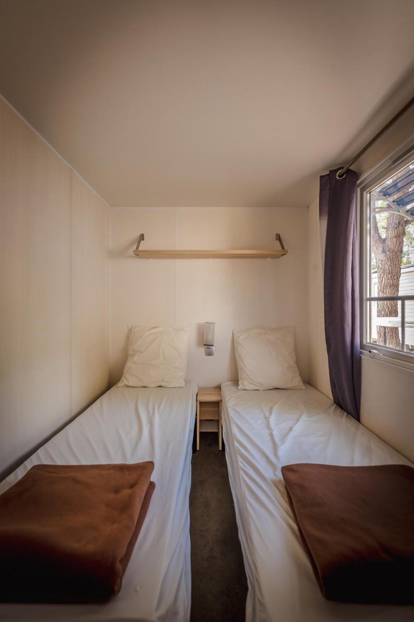 Camping Le Roucan West Виас Экстерьер фото